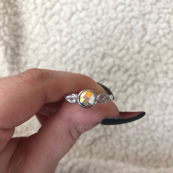 Fragrant Jewels Statement Ring - Picture 3 of 4